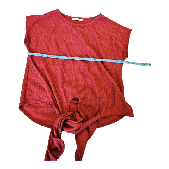 Arrays Small Red Sleeveless Shirt - Picture 4 of 5